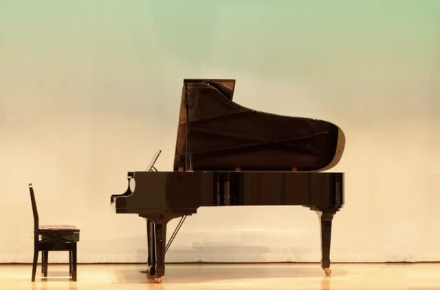 Keyboard jak pianino: co wybrać, aby uniknąć błędów w nauce? Keyboard jak pianino: co wybrać, aby uniknąć błędów w nauce?